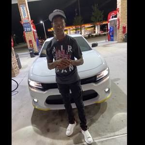 Meet your Posher, Cameron